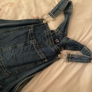Gap short overalls